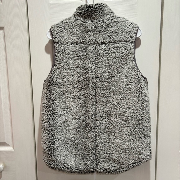 THREAD & SUPPLY Women’s Gray Sherpa Fleece Winter Zip Up Vest w/ Pockets -size M - Picture 5 of 5